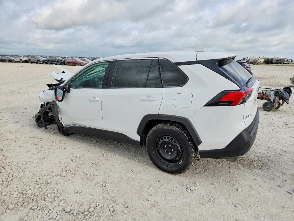 2024 TOYOTA RAV4 LE 2