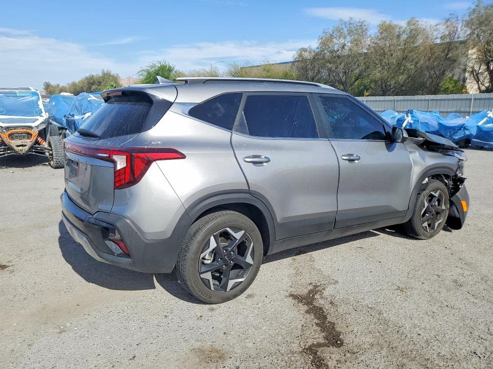 2025 KIA SELTOS EX 3