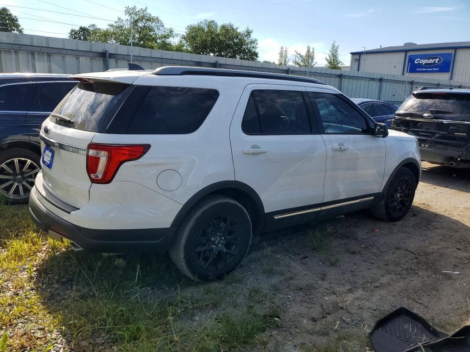 2018 FORD EXPLORER XLT 3