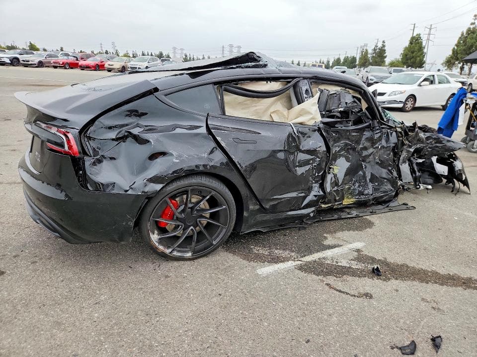 2026 TESLA MODEL 3 3
