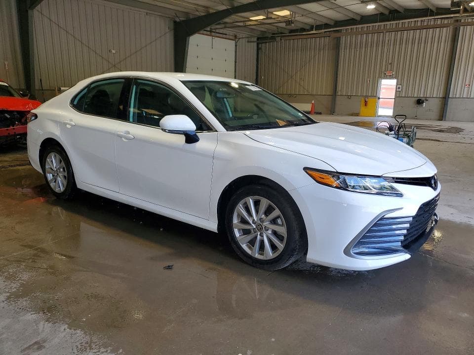 2023 TOYOTA CAMRY LE 4
