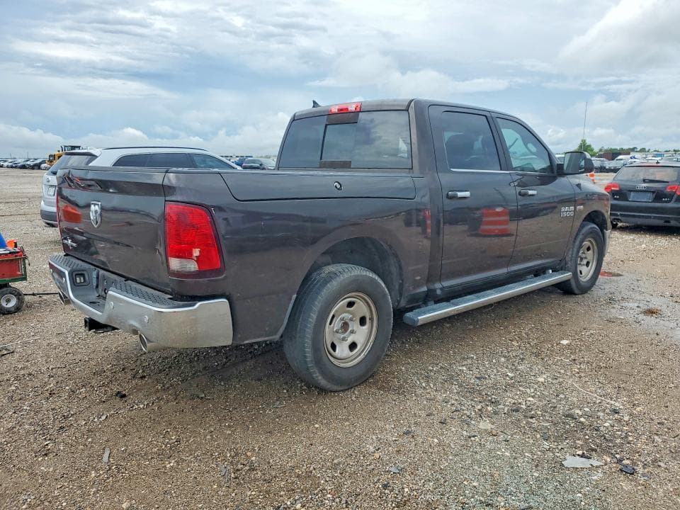 2017 RAM 1500 SLT 3