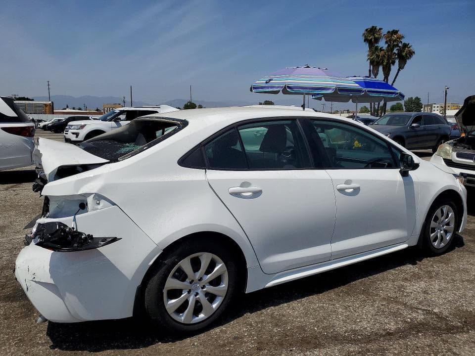 2026 TOYOTA COROLLA LE 3