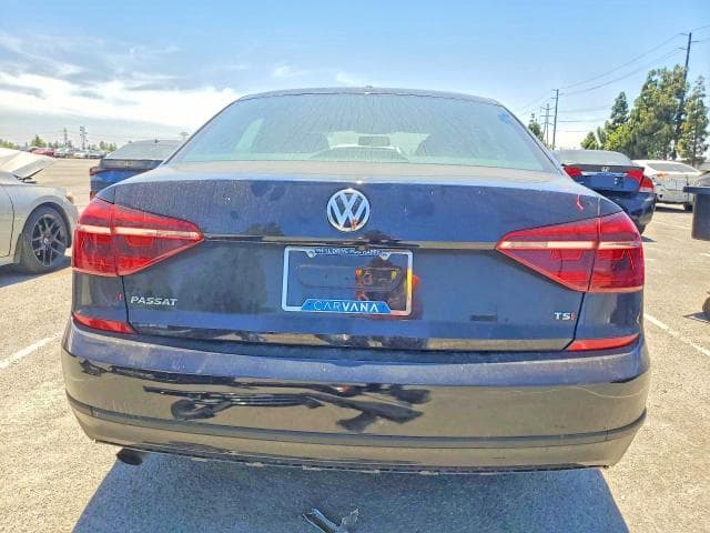 2018 VOLKSWAGEN PASSAT S S 6