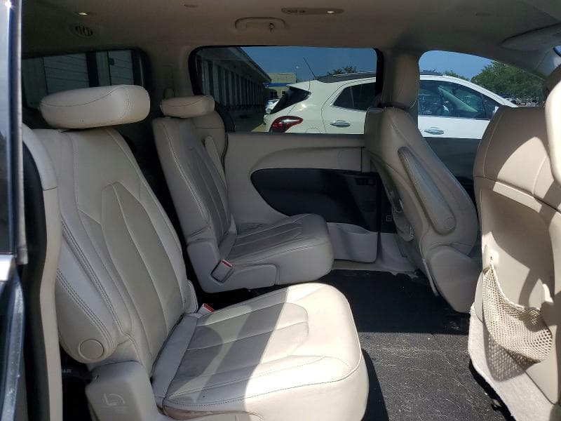 2017 CHRYSLER PACIFICA TOURING L 11