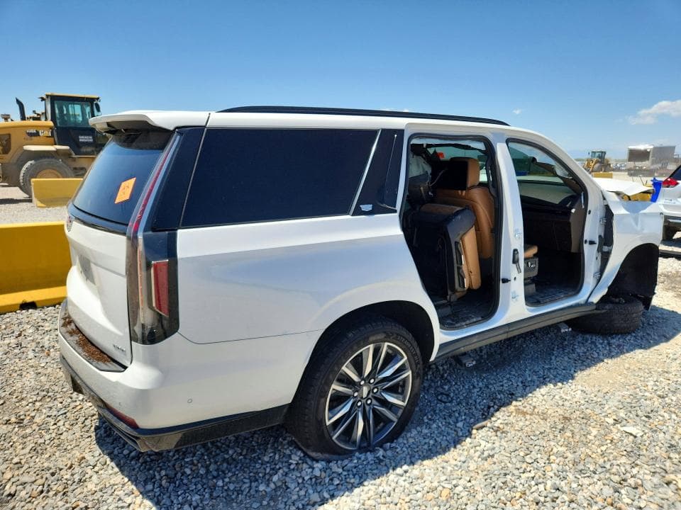 2021 CADILLAC ESCALADE SPORT 3