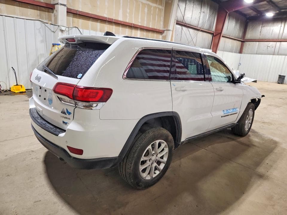 2022 JEEP GRAND CHEROKEE LAREDO E 3