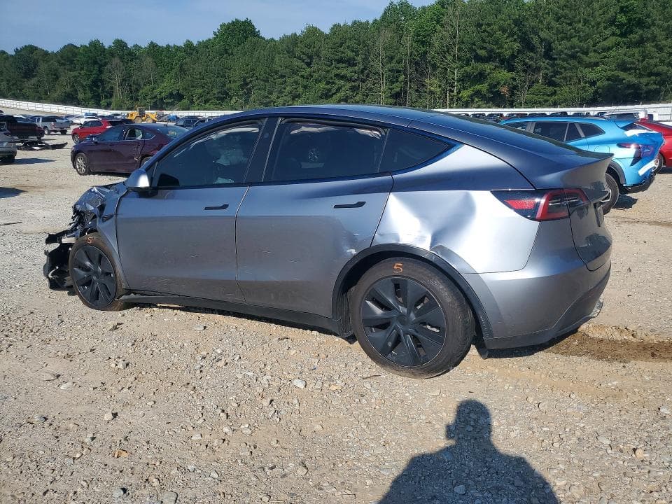 2025 TESLA MODEL Y 2