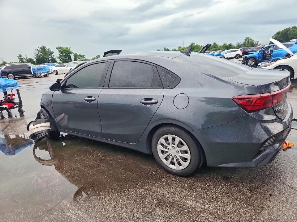 2023 KIA FORTE LX 2