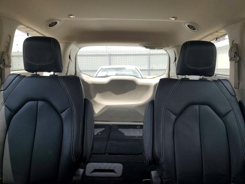 2022 CHRYSLER PACIFICA TOURING L 10