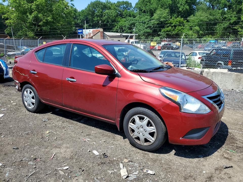 2019 NISSAN VERSA SV 4