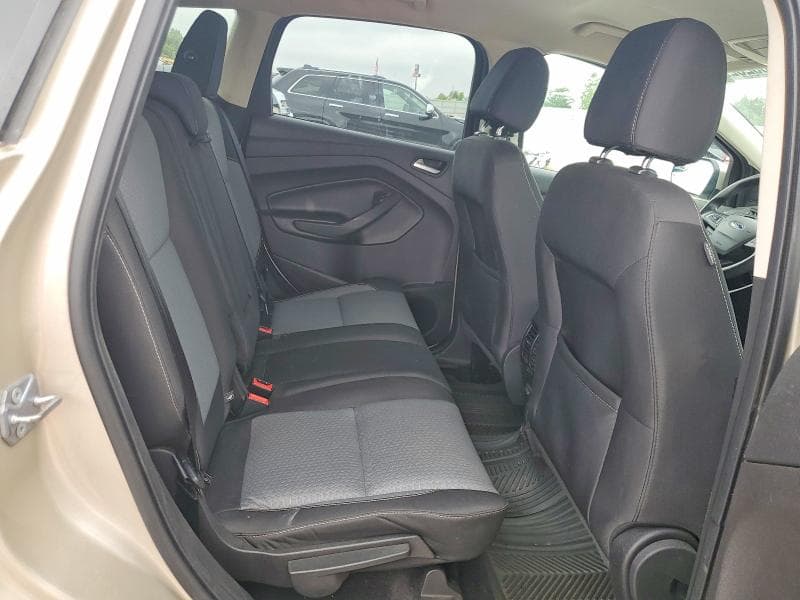 2017 FORD ESCAPE SE 11
