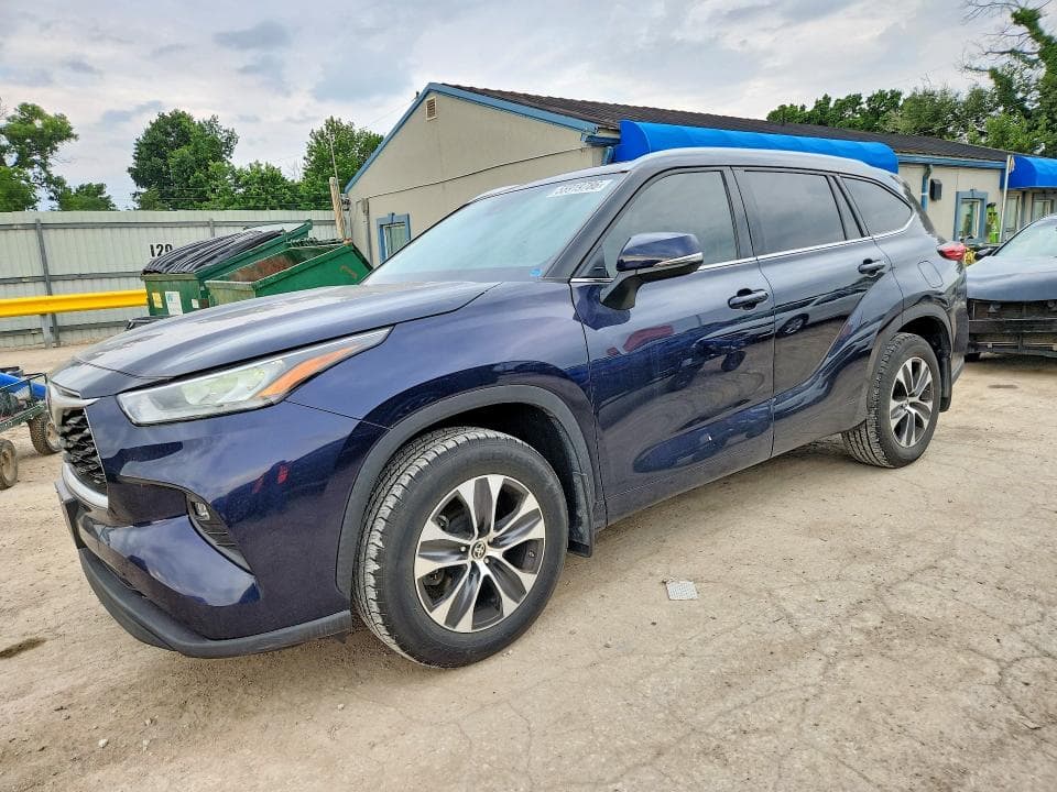 2020 TOYOTA HIGHLANDER XLE - 1