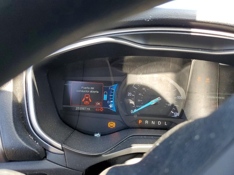 2019 FORD FUSION SE 9