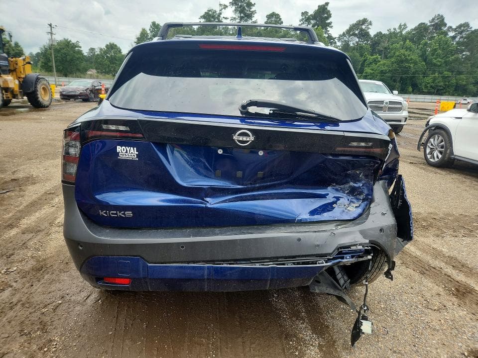 2025 NISSAN KICKS SR 6