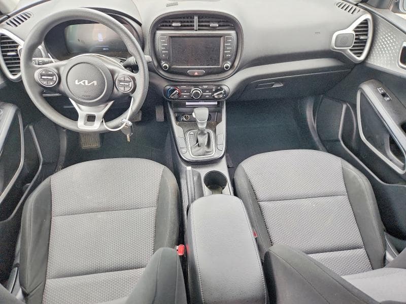 2024 KIA SOUL LX 8