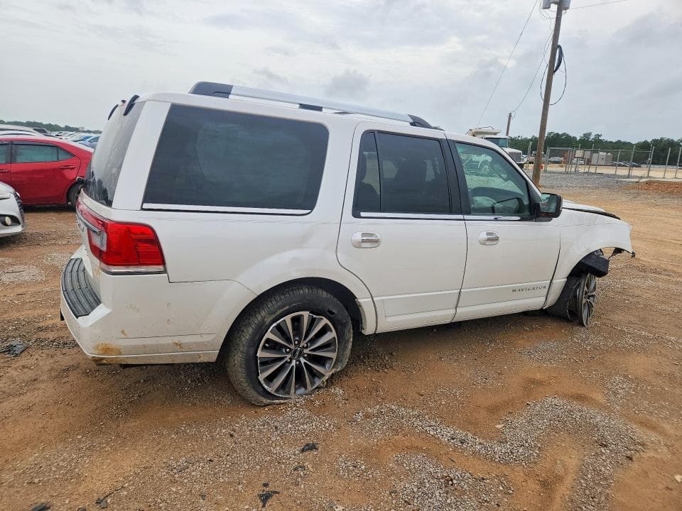 2017 LINCOLN NAVIGATOR SELECT 3