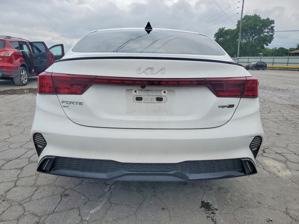 2024 KIA FORTE GT LINE 6