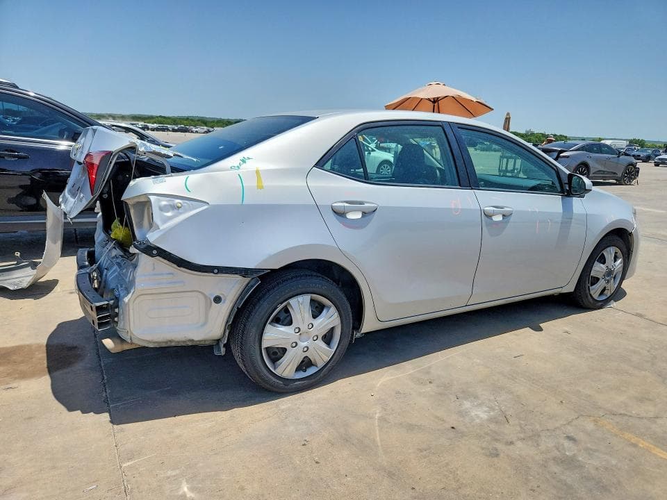2018 TOYOTA COROLLA LE 3