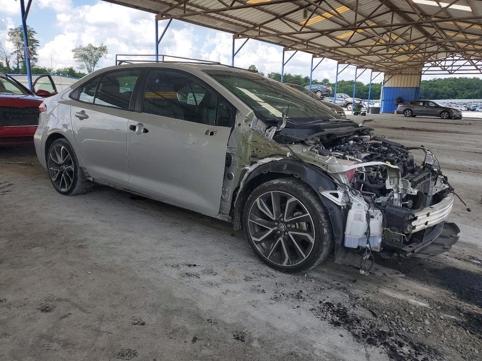 2020 TOYOTA COROLLA XSE 4