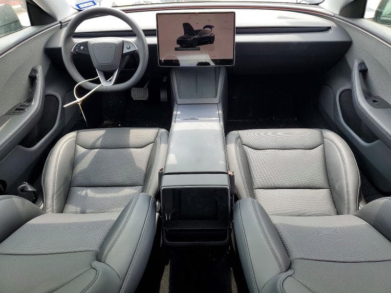 2026 TESLA MODEL 3 8