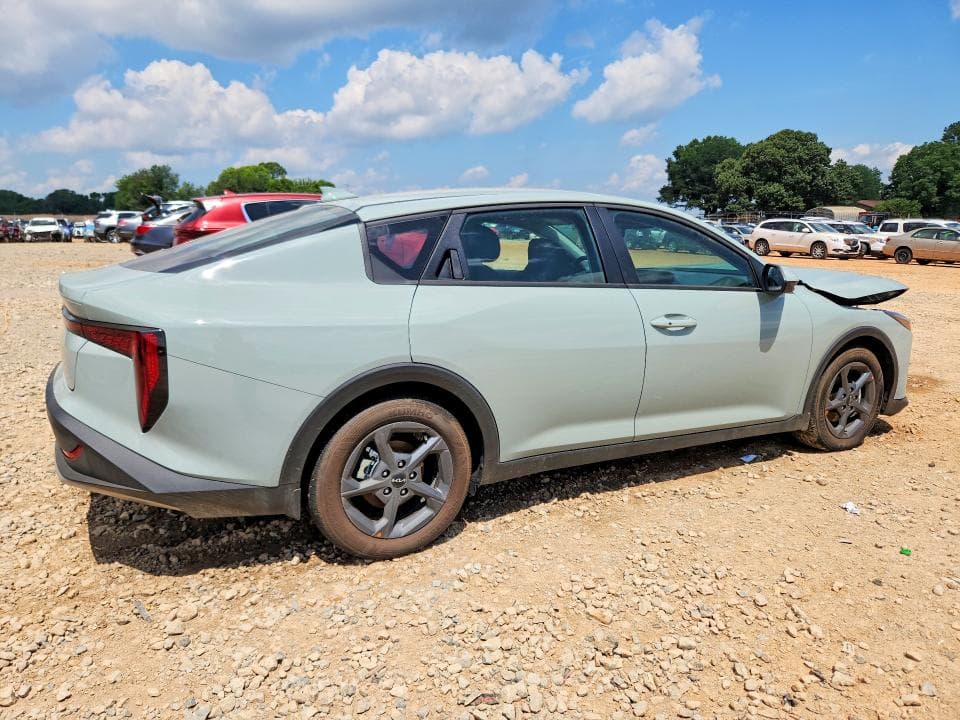 2026 KIA K4 LXS 3
