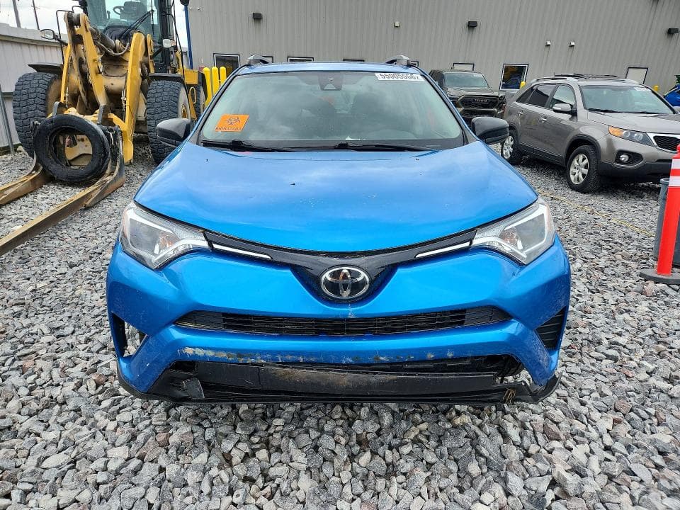 2017 TOYOTA RAV4 LE 5