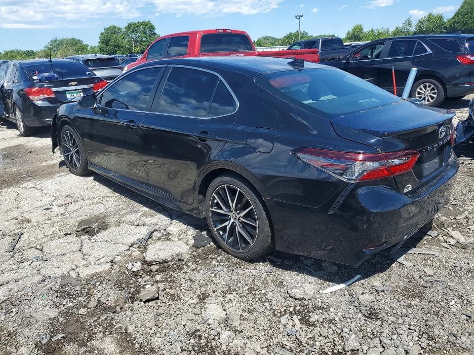 2022 TOYOTA CAMRY SE 2