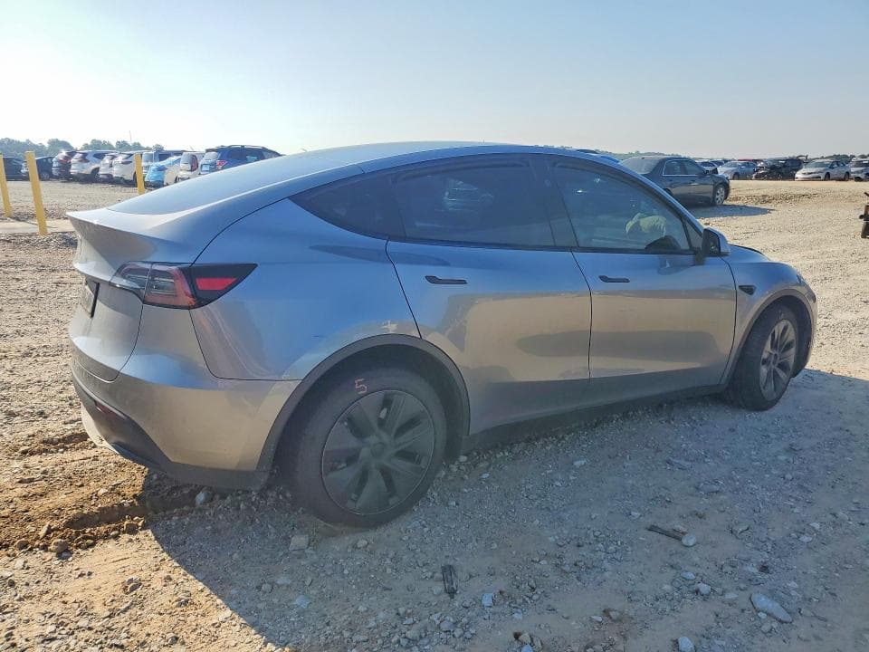 2025 TESLA MODEL Y 3