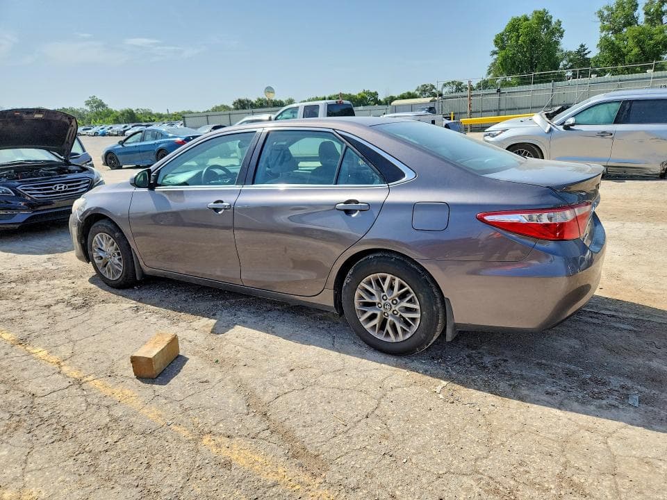 2017 TOYOTA CAMRY LE 2