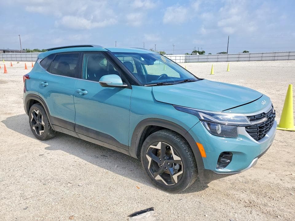 2024 KIA SELTOS EX 4