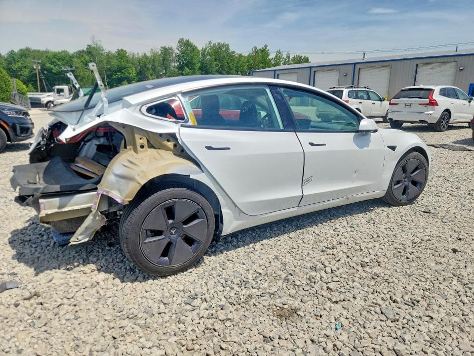 2023 TESLA MODEL 3 3