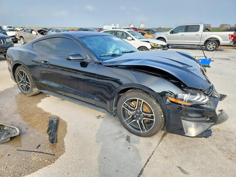 2022 FORD MUSTANG 4