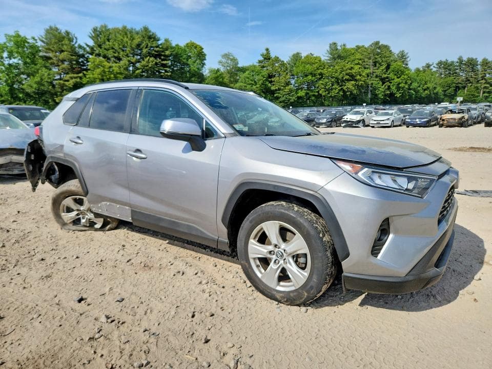 2020 TOYOTA RAV4 XLE 4