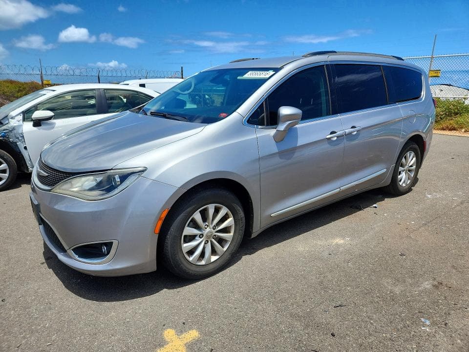2017 CHRYSLER PACIFICA - 1