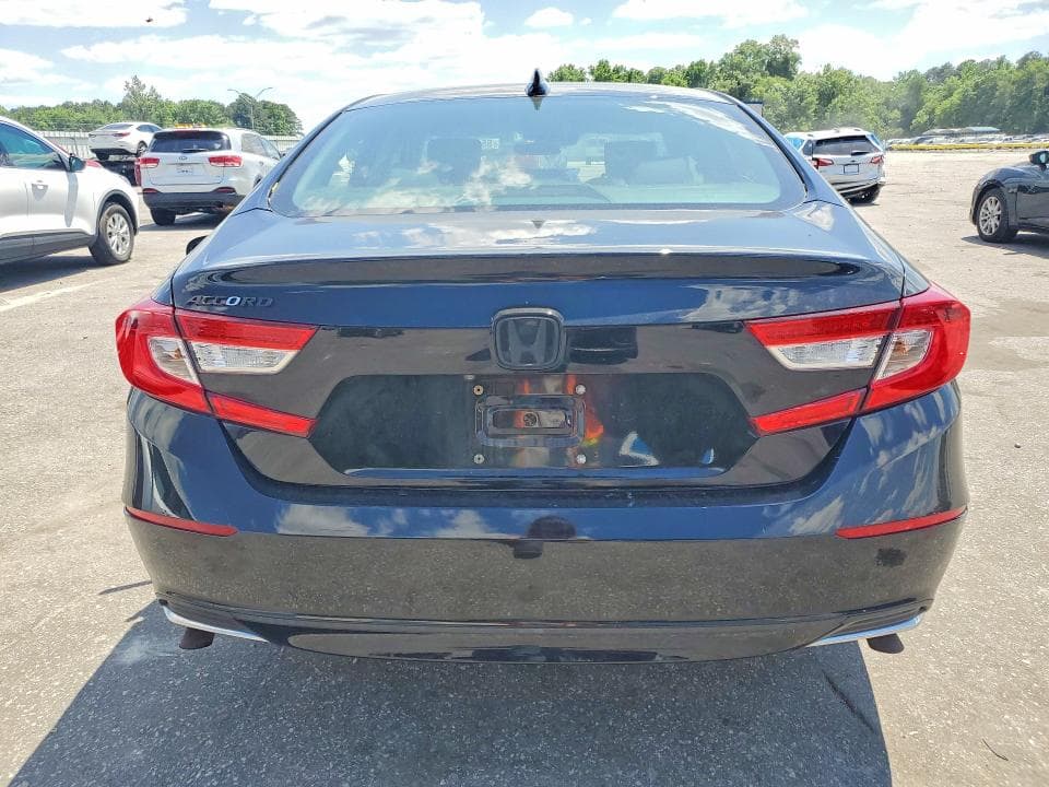 2018 HONDA ACCORD LX 6