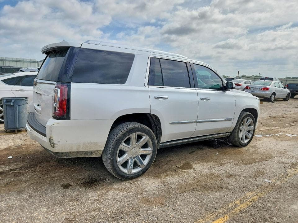 2017 CADILLAC ESCALADE PREMIUM LUXURY 3