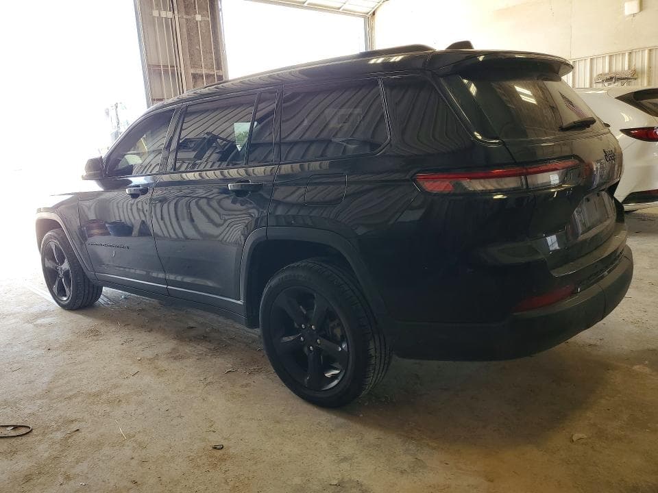 2024 JEEP GRAND CHEROKEE L LAREDO 2