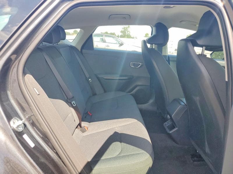 2025 KIA K4 10