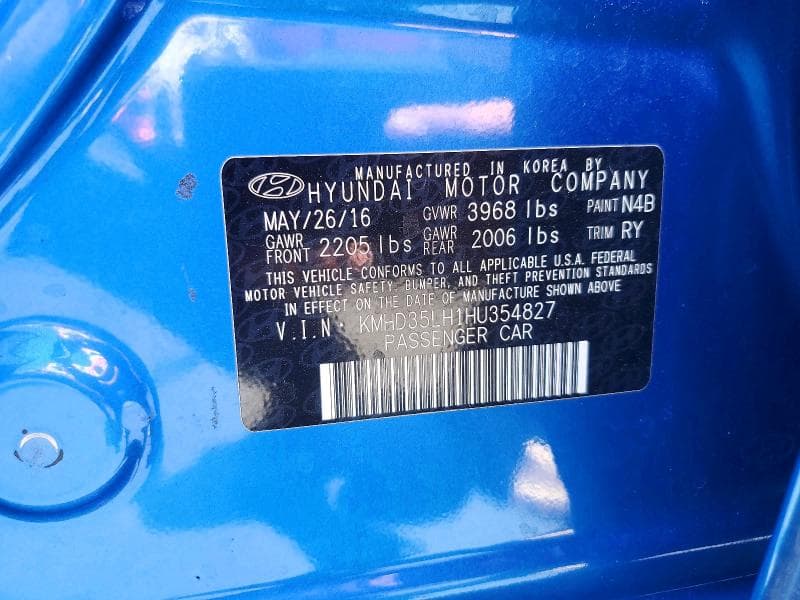 2017 HYUNDAI ELANTRA GT BASE 12