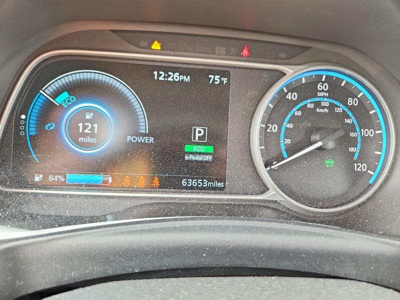 2022 NISSAN LEAF SV 9