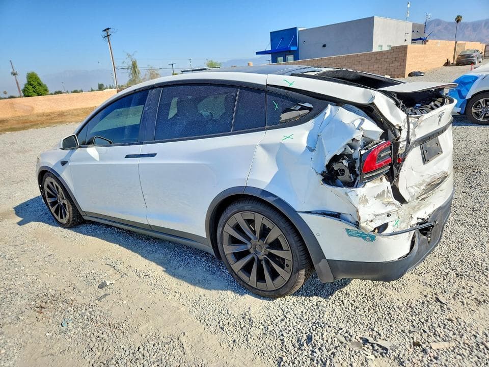 2022 TESLA MODEL X 2