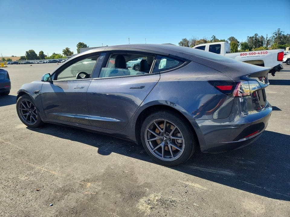 2022 TESLA MODEL 3 2