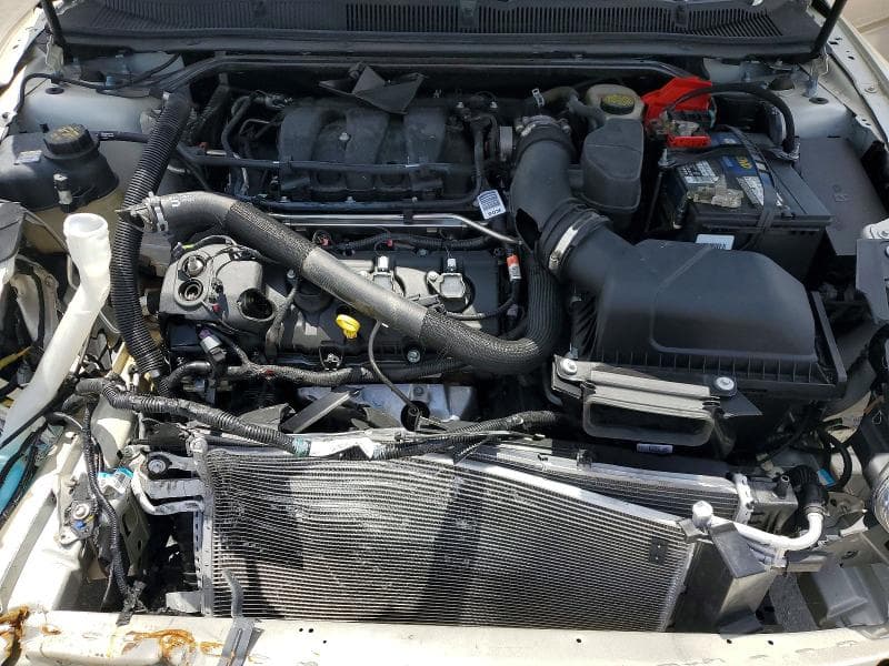 2018 FORD TAURUS SE 11