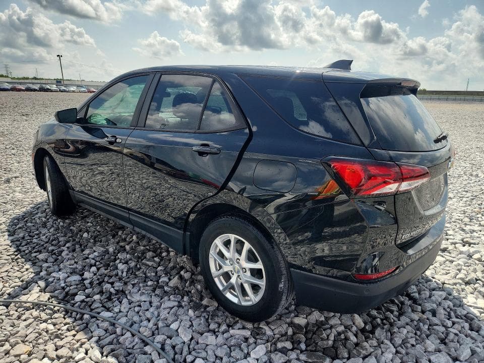 2022 CHEVROLET EQUINOX LS 2