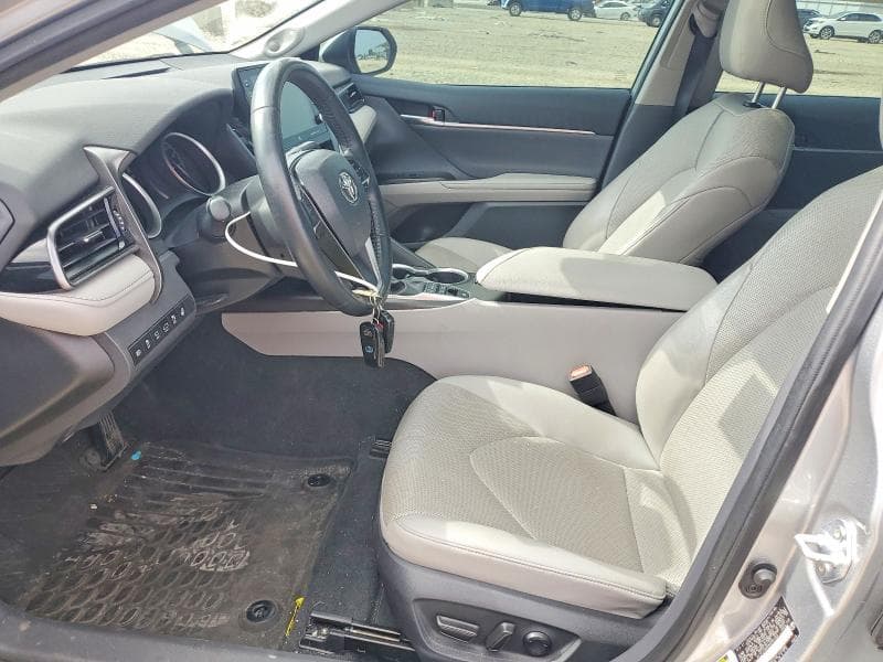 2022 TOYOTA CAMRY XLE 7