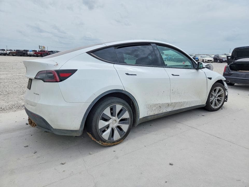 2023 TESLA MODEL Y 3