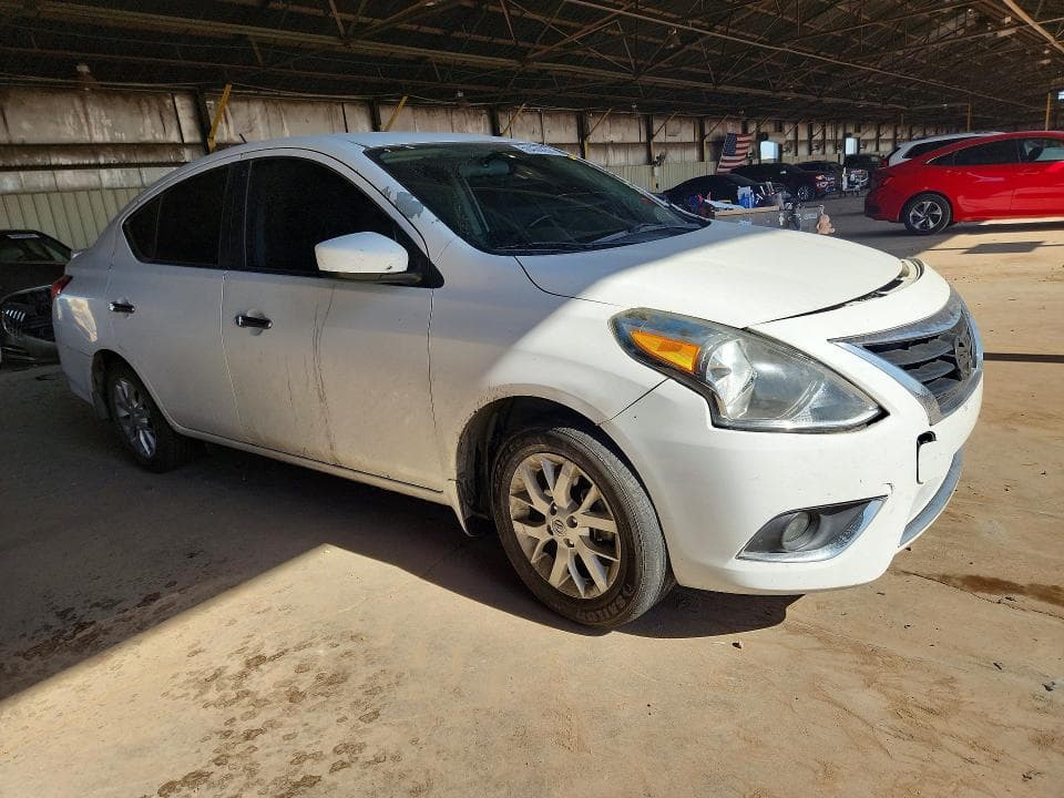 2017 NISSAN VERSA 1.6 S 4