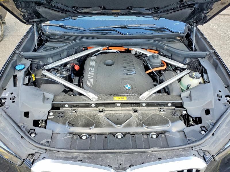 2026 BMW X5 XDRIVE50E 12