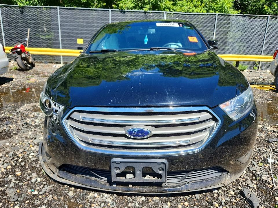2018 FORD TAURUS SEL 5